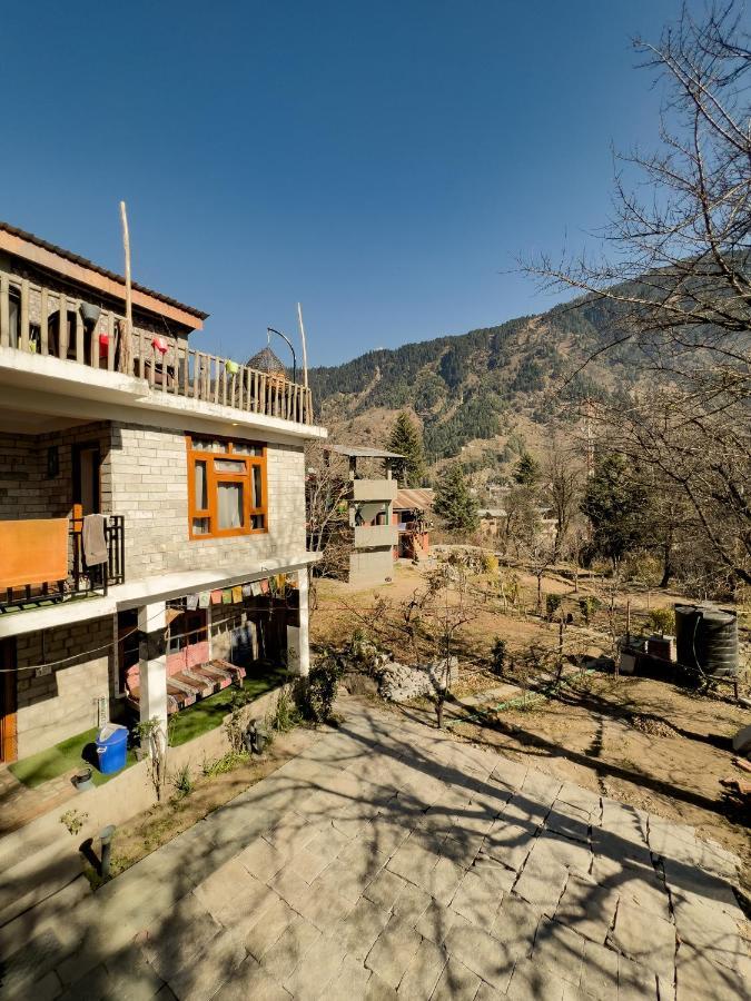 Roamate Hostel, Old Manali Exterior photo